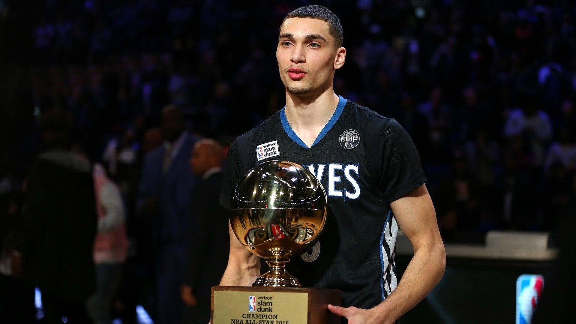 克罗地亚队在巴黎奥运会手球比赛中以34_22击败阿尔及利亚队,克罗地亚国家队赞助